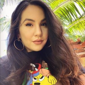 Meet your Posher, Vanessa